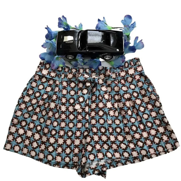 LOFT NWT Pleated Shorts Women Various - Picture 1 of 9